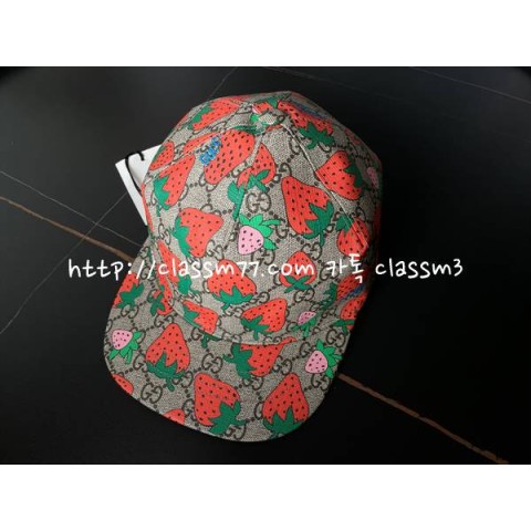 구찌 22 한정판 스냅백 모자 D24
