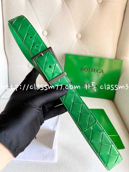 보테가베네타 22 한정판 3.5cm 소가죽 카프스킨 벨트 F134