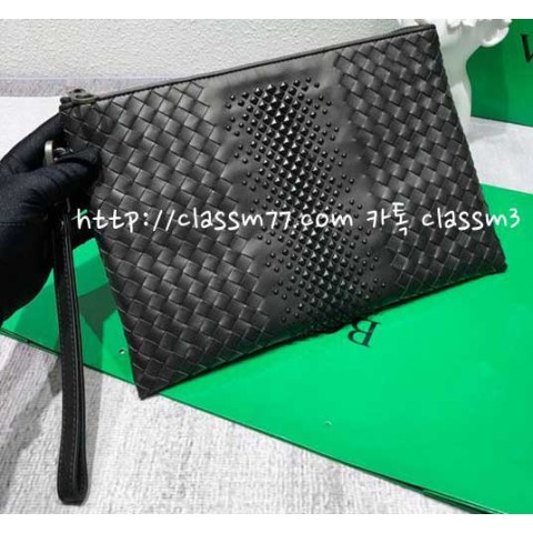 보테가베네타 22 한정판 소가죽 카프스킨 클러치백 가방 C304