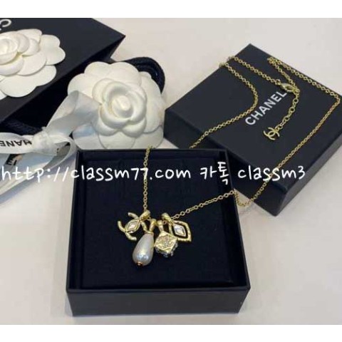 샤넬 23 한정판 목걸이 D425