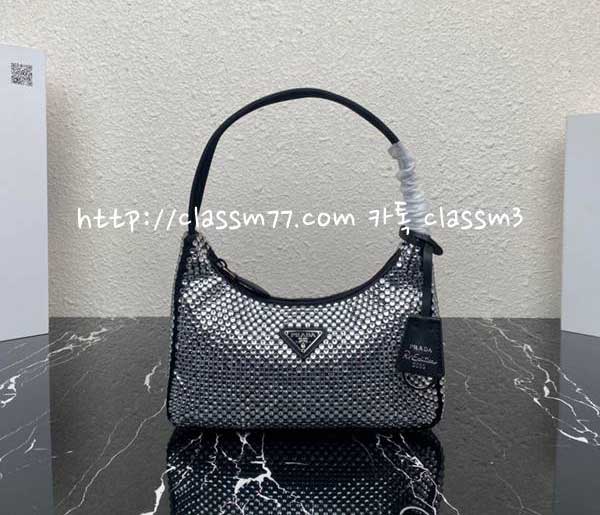 프라다 23 한정판 Hobo 1NE515 가방 C687