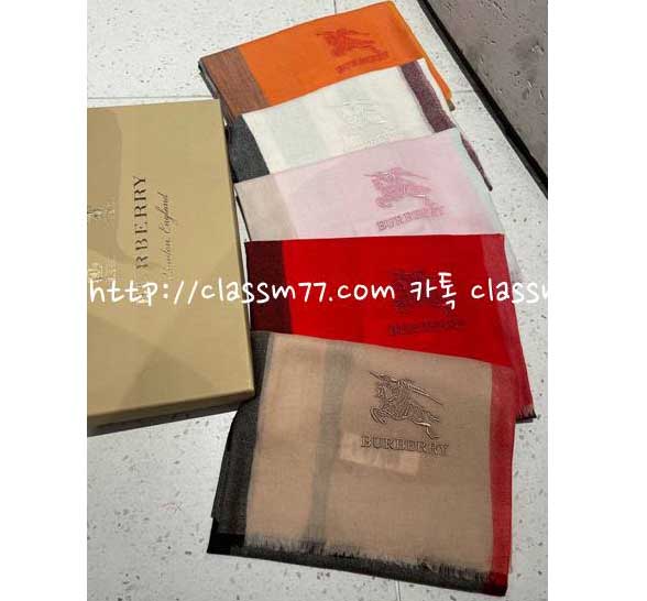 버버리 23 한정판 양털 목도리 D458