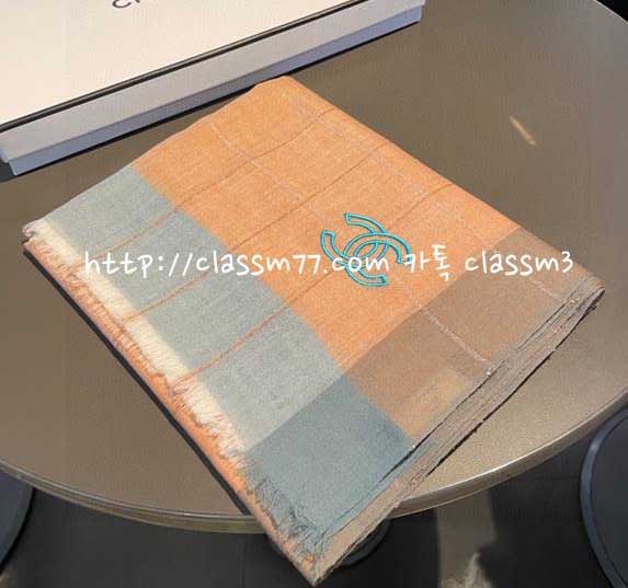 샤넬 23 한정판 양털 목도리 D478