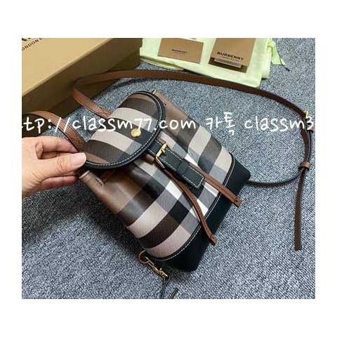 버버리 23 한정판 4691 백팩 C709
