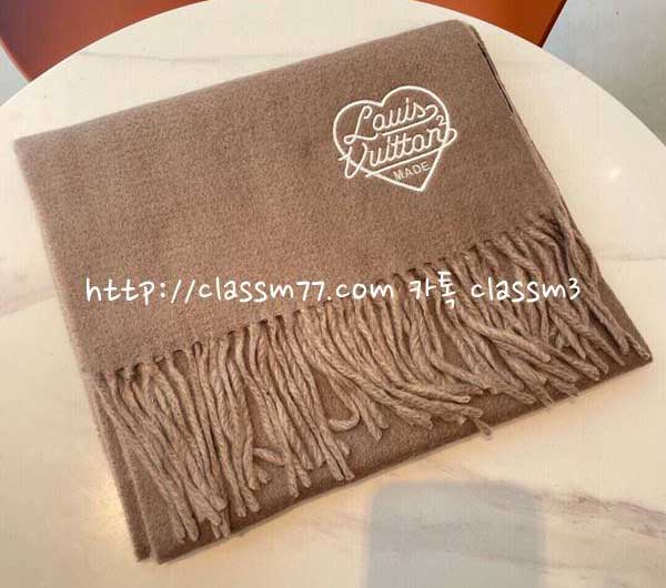 루이비통 23 한정판 남여공용 양면 양털 목도리 D509