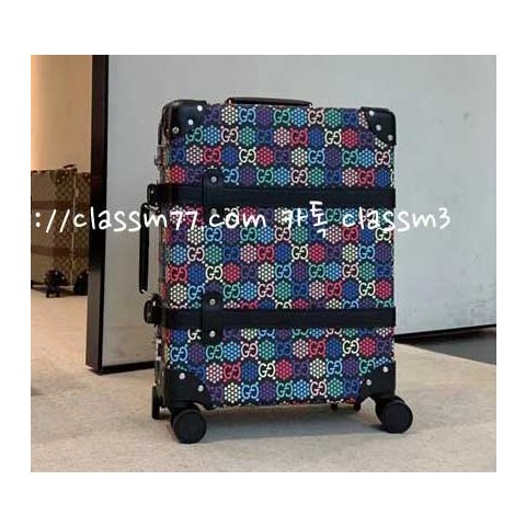 구찌 23 한정판 Globe-Trotter 캐리어 I107