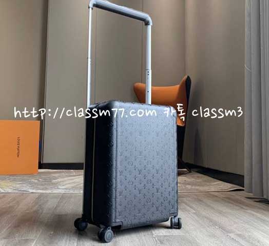 루이비통 23 한정판 Horizon 캐리어 I118