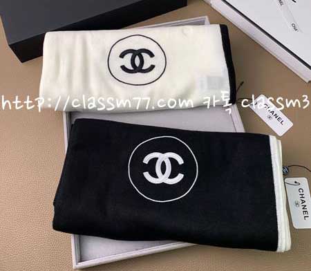 샤넬 23 한정판 양털 목도리 D566