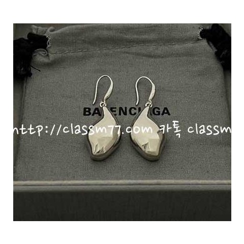 발렌시아가 23 한정판 귀걸이 D596