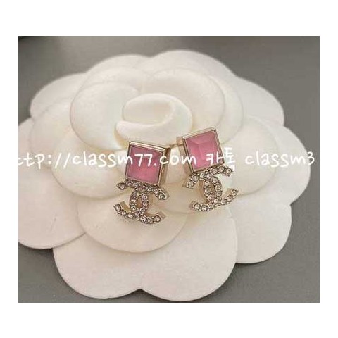 샤넬 23 한정판 귀걸이 D606