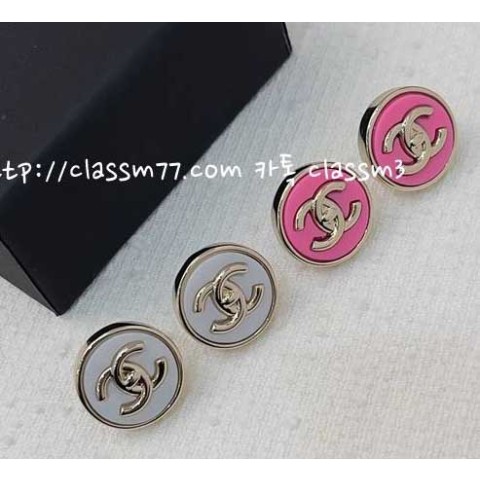 샤넬 23 한정판 귀걸이 D608