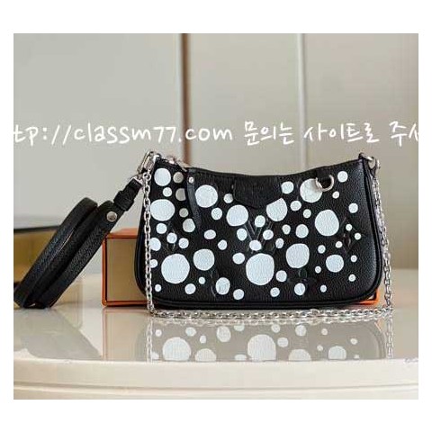 루이비통 23 한정판 LV x YK Easy Pouch On Strap M80349 M81908 크로스백 가방 C1047