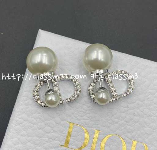디올 23 한정판 귀걸이 D638