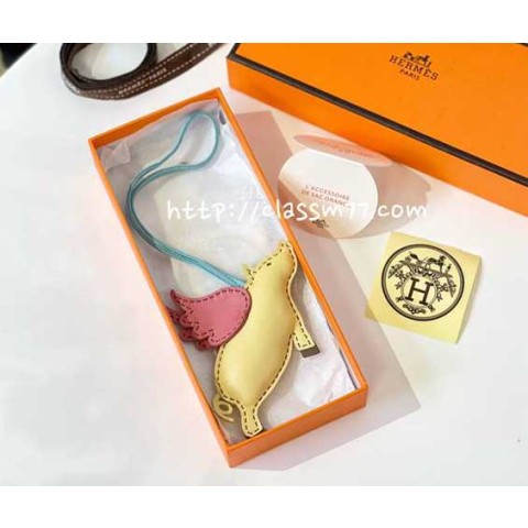 에르메스 22 한정판 양가죽 램스킨 키홀더 키링 D746