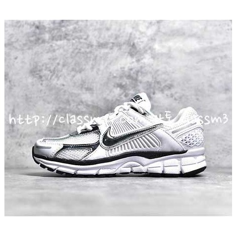 나이키 23 한정판 ZOOM VOMERO 5 SP 남여공용 운동화 B1001