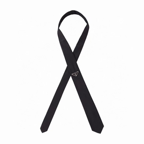 프라다 23 한정판 삼각 로고 클래식 타이 D820