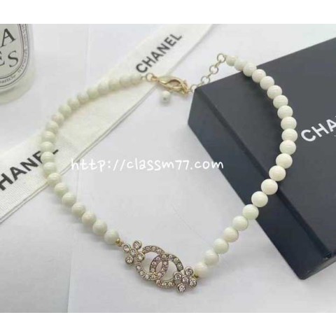 샤넬 23 한정판 쵸커 목걸이 D945