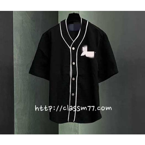 루이비통 23 한정판 반팔 자켓 A4795