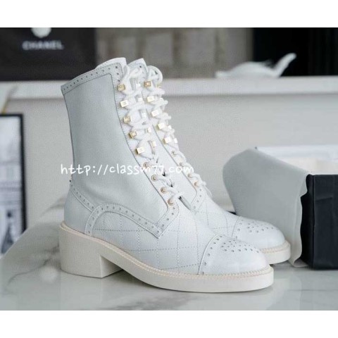 샤넬 23 한정판 여성 부츠 B1552