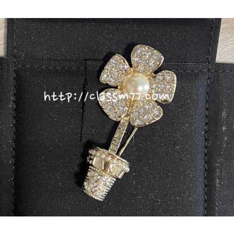 샤넬 23 한정판 브로치 D1048