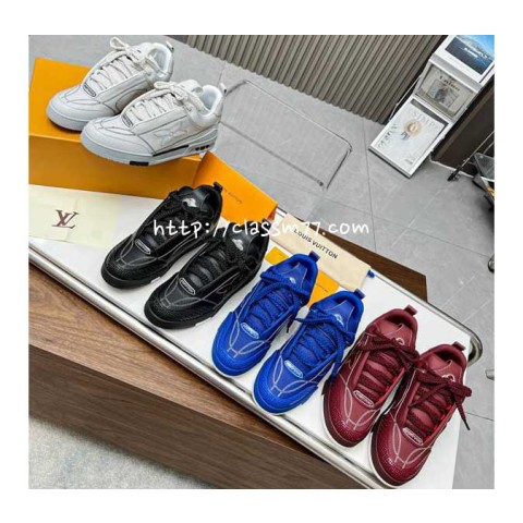 루이비통 24 한정판 소가죽 카프스킨 운동화 B1765