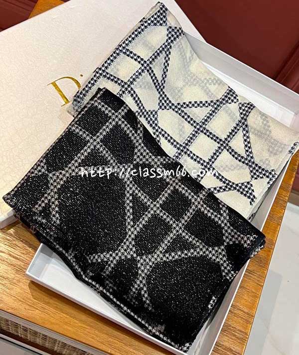 디올 24 한정판 양털 목도리 D1577