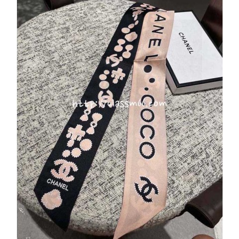 샤넬 24 한정판 방도 스카프 D1614
