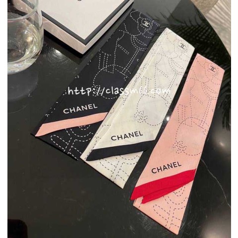 샤넬 24 한정판 방도 스카프 D1617