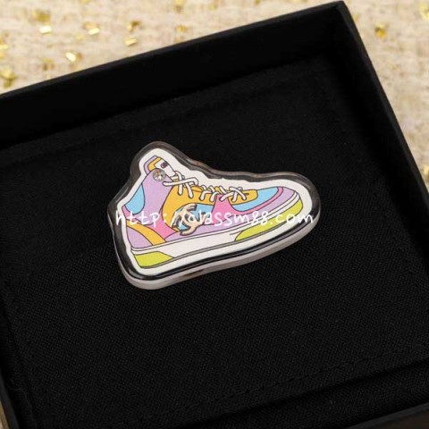 샤넬 24 한정판 브로치 D1649