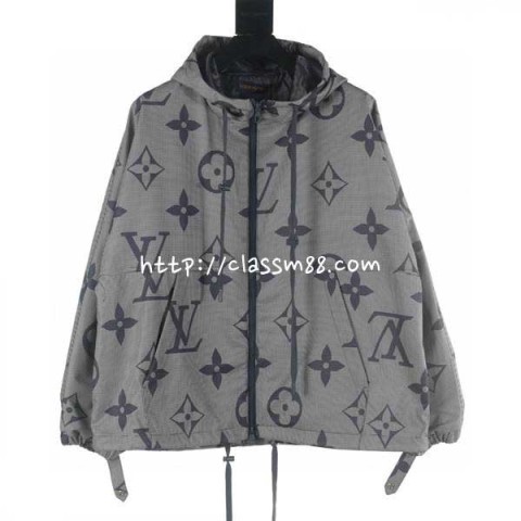 루이비통 24 한정판 긴팔 후드 자켓 A7031