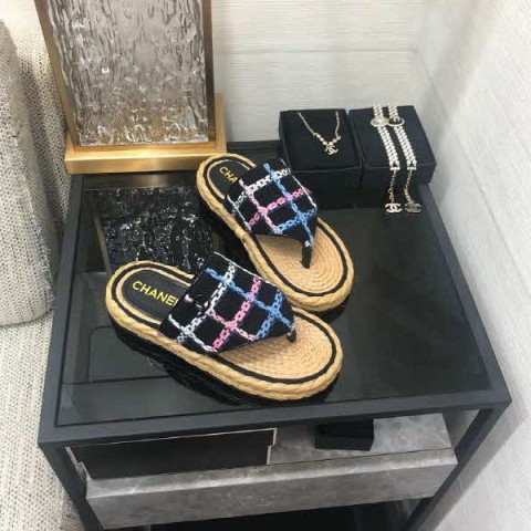 샤넬 24 한정판 여성 슬리퍼 B1843