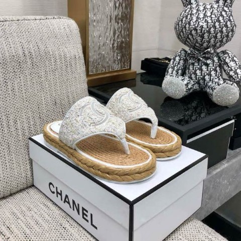 샤넬 24 한정판 여성 슬리퍼 B1846