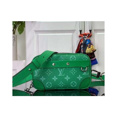 루이비통 24 한정판 m30997 나노 알파 캑터스 그린 크로스백 가방 백 C2193