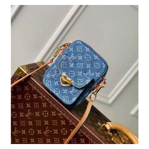 루이비통 24 한정판 M82948 페어팩스 포쉐트 크로스백 가방 백 C2214