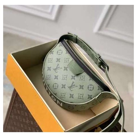 루이비통 24 한정판 M23838 문 크로스바디 크로스백 가방 백 C2221