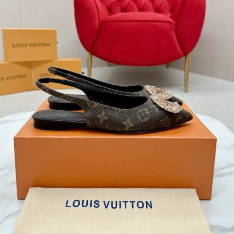 루이비통 24 한정판 여성 신발 B1977