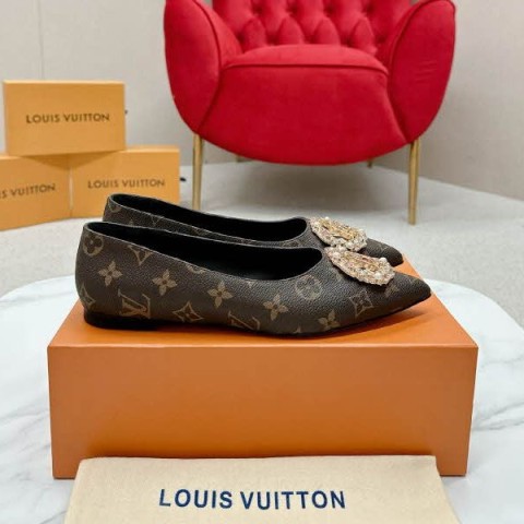 루이비통 24 한정판 여성 신발 B1980