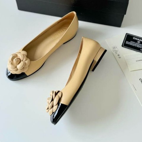 샤넬 24 한정판 여성 신발 B2062