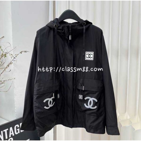 샤넬 24 한정판 긴팔 후드 자켓 A7165