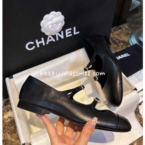 샤넬 24 한정판 여성 신발 B2115