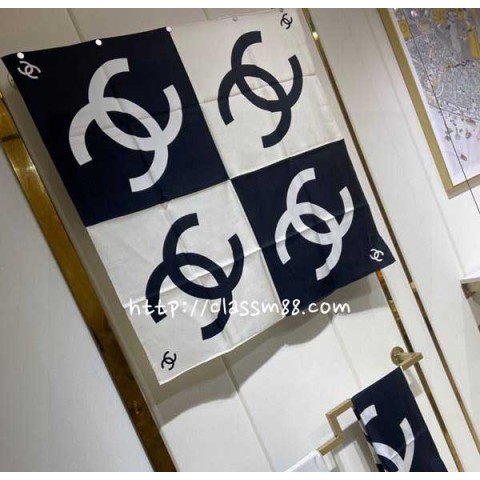 샤넬 24 한정판 스카프 D1762