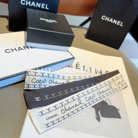 샤넬 24 한정판 트윌리 스카프 D1796