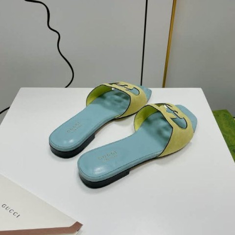 구찌 24 한정판 여성 슬리퍼 B2302