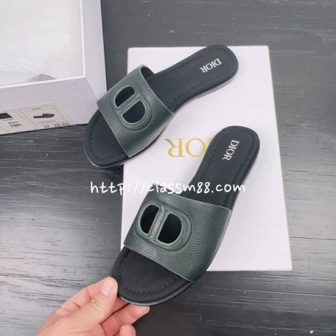 디올 24 한정판 여성 소가죽 카프스킨 슬리퍼 B2555