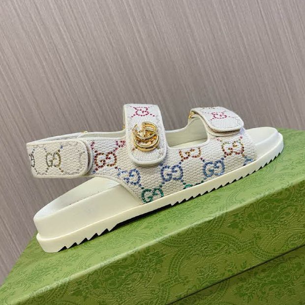 구찌 24 한정판 여성 샌들 B2653