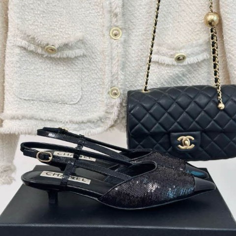 샤넬 24 한정판 여성 하이힐 B2678