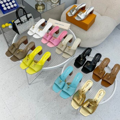 루이비통 24 한정판 1.5cm/5cm 여성 슬리퍼 B2737