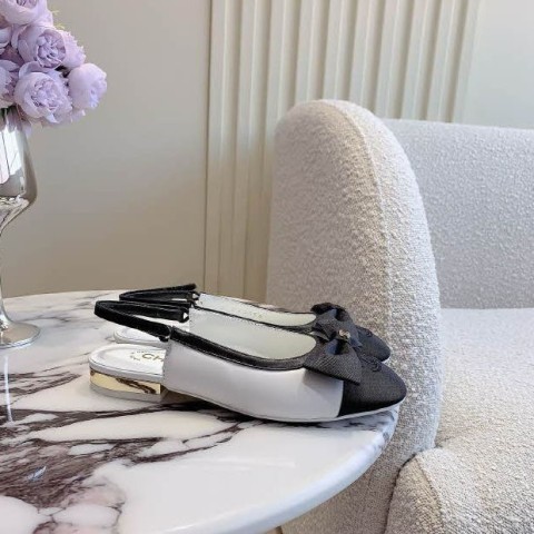 샤넬 24 한정판 여성 신발 B2792