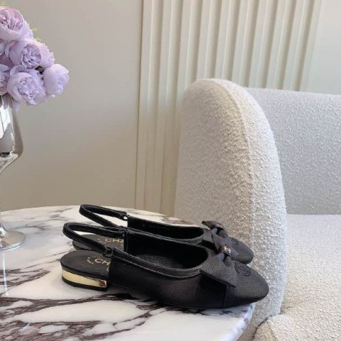 샤넬 24 한정판 여성 신발 B2793