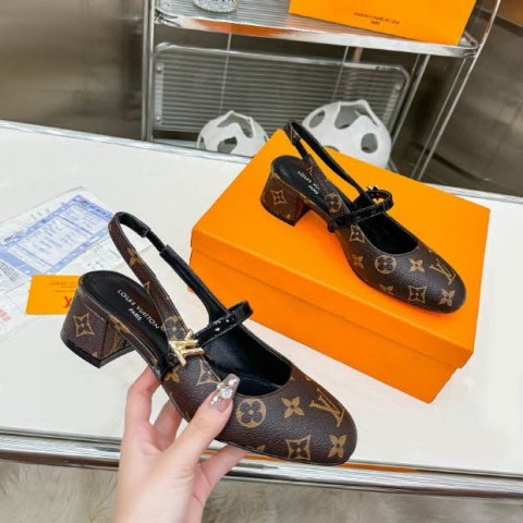 루이비통 24 한정판 여성 하이힐 B2800